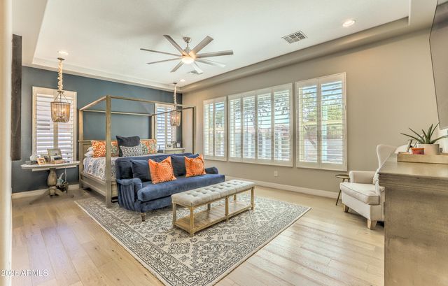 5662 S SHELBY Way, Gilbert, AZ 85298