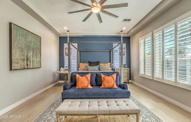 5662 S SHELBY Way, Gilbert, AZ 85298