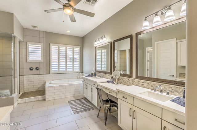 5662 S SHELBY Way, Gilbert, AZ 85298