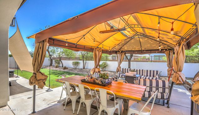 5662 S SHELBY Way, Gilbert, AZ 85298
