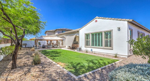5662 S SHELBY Way, Gilbert, AZ 85298