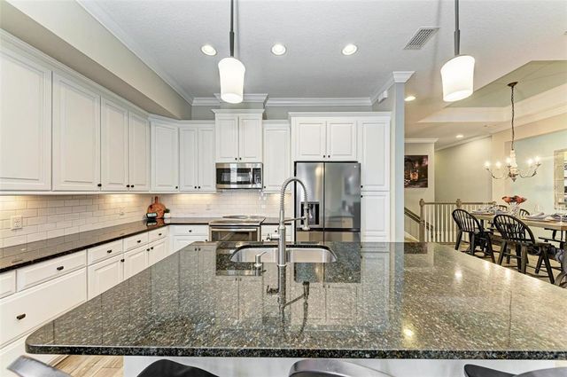 367 COMPASS POINT DRIVE 201, Bradenton, FL 34209