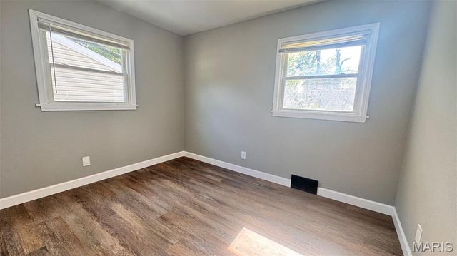 6613 Dunwold Drive, St Louis, MO 63134