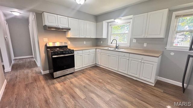 6613 Dunwold Drive, St Louis, MO 63134