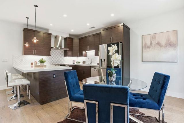 701 2nd Avenue 2, San Mateo, CA 94401