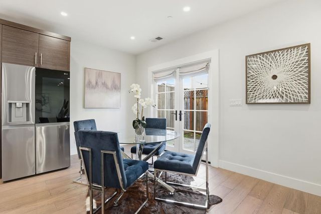 701 2nd Avenue 2, San Mateo, CA 94401