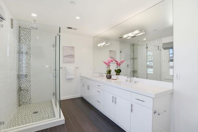 701 2nd Avenue 2, San Mateo, CA 94401