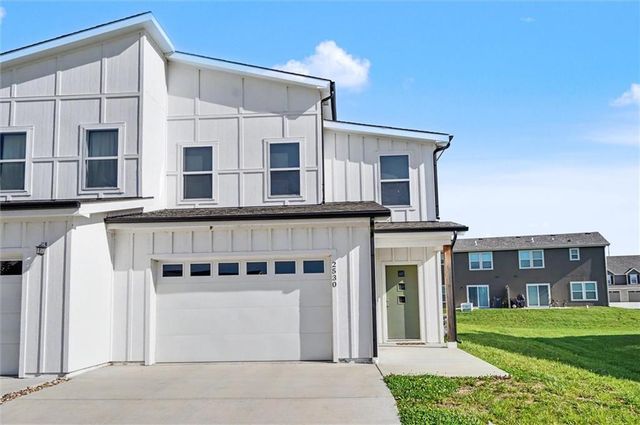 2530 Arlene Place, Lawrence, KS 66046