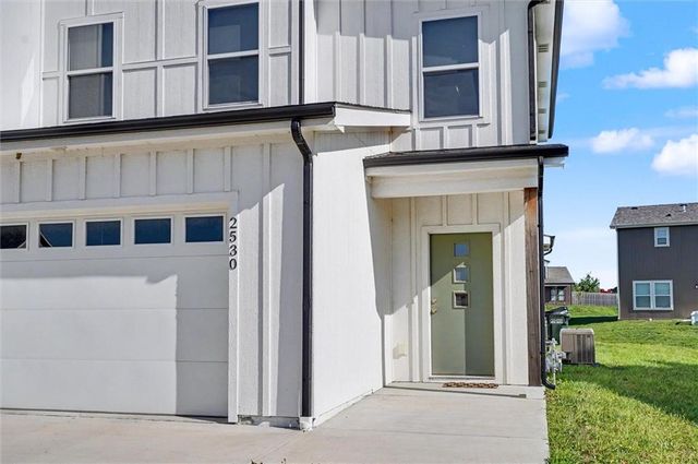2530 Arlene Place, Lawrence, KS 66046