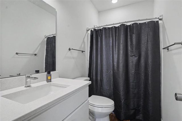 2530 Arlene Place, Lawrence, KS 66046