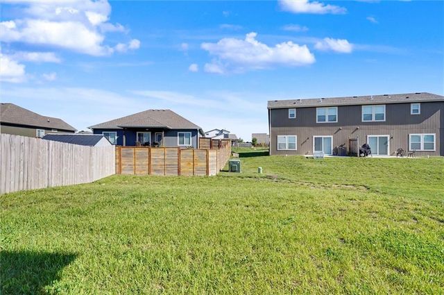 2530 Arlene Place, Lawrence, KS 66046