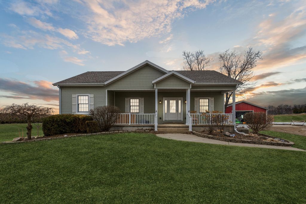 23668 3 Mile Road, Richmond Twp, MI 49677