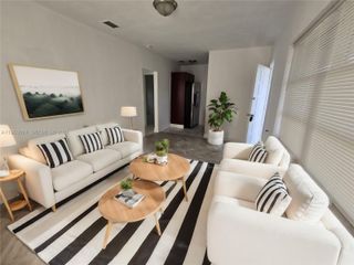 17193 NE 18th Ave 2, North Miami Beach, FL 33162