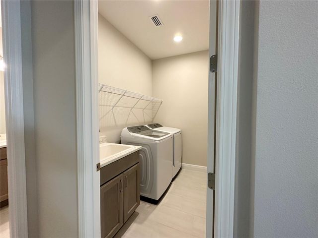10716 KLEE AVENUE, Bradenton, FL 34212