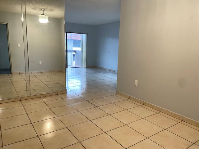 1101 SW 122nd Ave 415, Miami, FL 33184