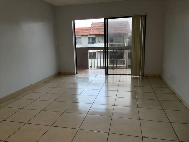 1101 SW 122nd Ave 415, Miami, FL 33184