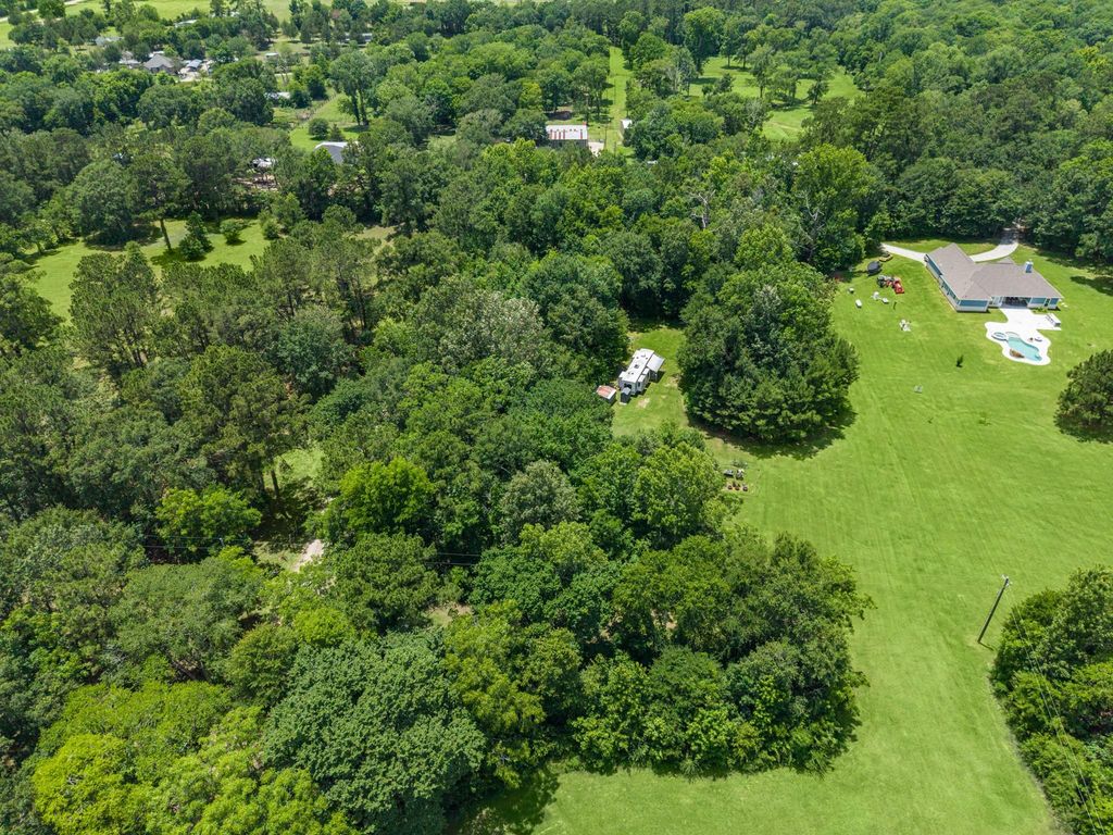 17260 Dutch Road, New Waverly, TX 77358
