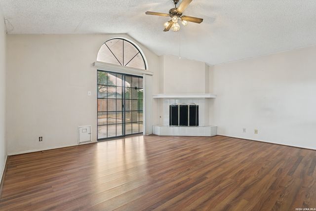 6703 LINN LAKE DR, San Antonio, TX 78244
