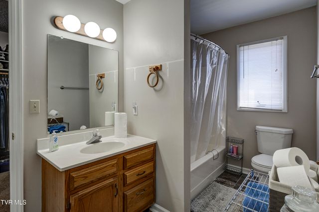 1749 Virginia Avenue, Kingsport, TN 37664