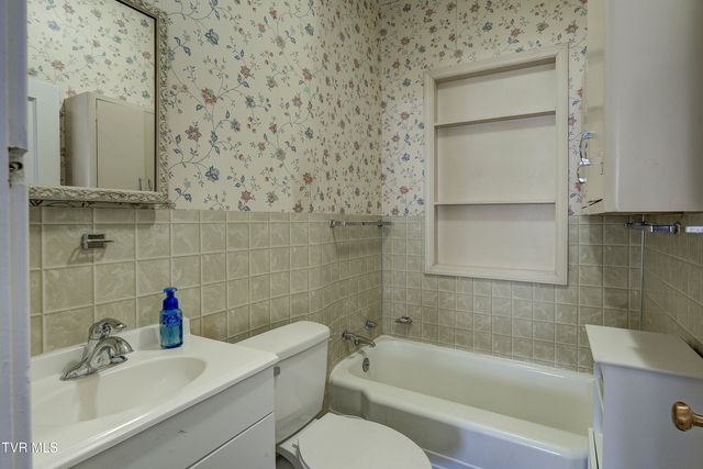 1749 Virginia Avenue, Kingsport, TN 37664