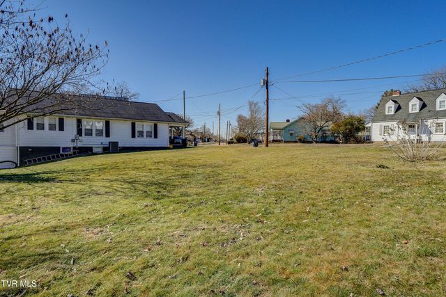 1749 Virginia Avenue, Kingsport, TN 37664