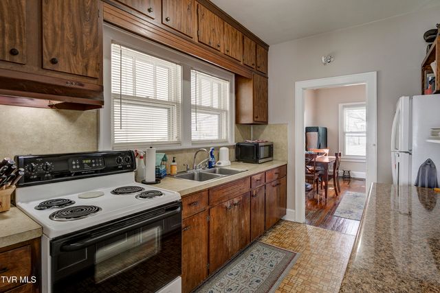 1749 Virginia Avenue, Kingsport, TN 37664