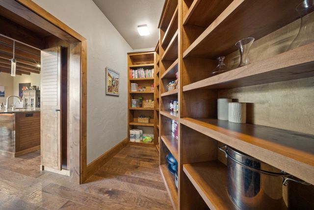 14210 N Wandermere Estates Ln, Spokane, WA 99208