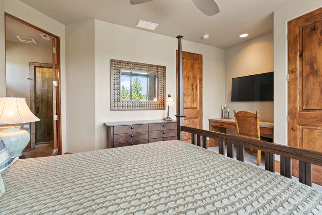 14210 N Wandermere Estates Ln, Spokane, WA 99208