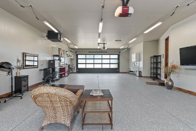 14210 N Wandermere Estates Ln, Spokane, WA 99208