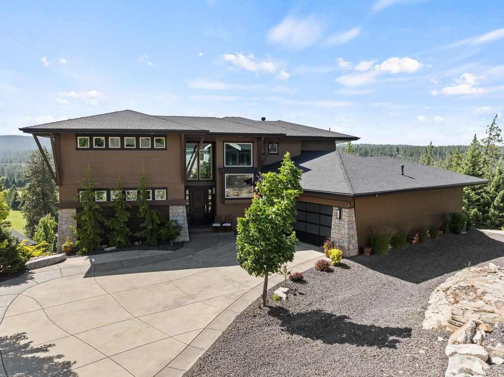 14210 N Wandermere Estates Ln, Spokane, WA 99208