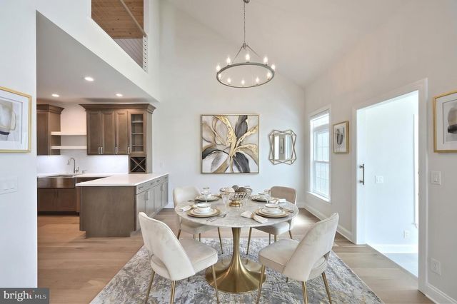 1100 TURNBERRY LN, York, PA 17403