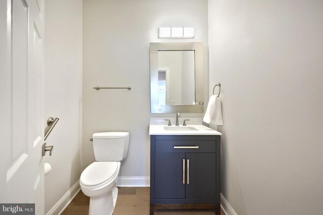 1100 TURNBERRY LN, York, PA 17403