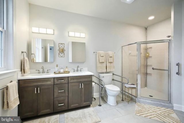 1100 TURNBERRY LN, York, PA 17403