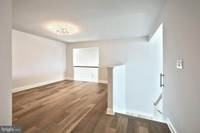 1100 TURNBERRY LN, York, PA 17403