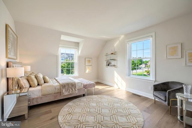 1100 TURNBERRY LN, York, PA 17403