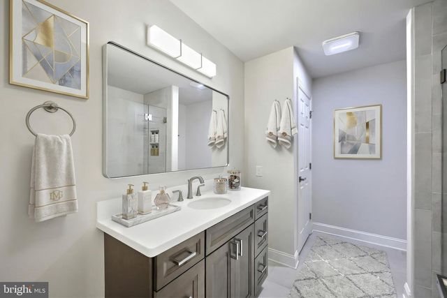 1100 TURNBERRY LN, York, PA 17403