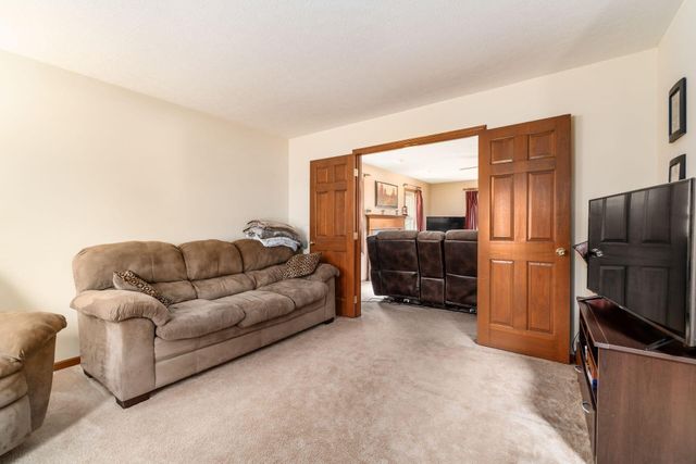 2523 Horseshoe Road, Delaware, OH 43015