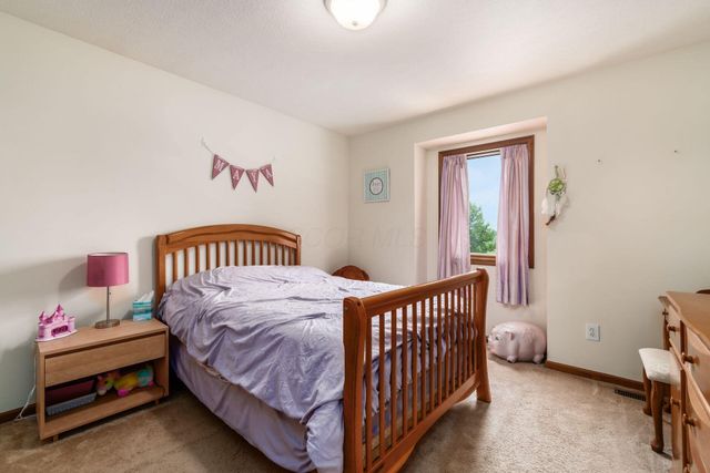 2523 Horseshoe Road, Delaware, OH 43015