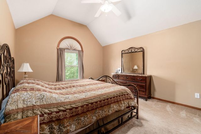 2523 Horseshoe Road, Delaware, OH 43015
