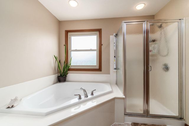 2523 Horseshoe Road, Delaware, OH 43015