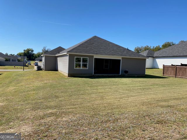 7 Cole Drive, Hawkinsville, GA 31036