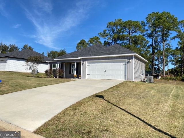 7 Cole Drive, Hawkinsville, GA 31036