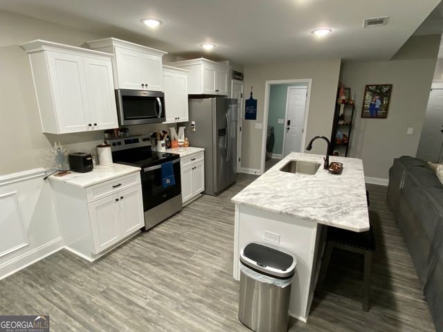 7 Cole Drive, Hawkinsville, GA 31036