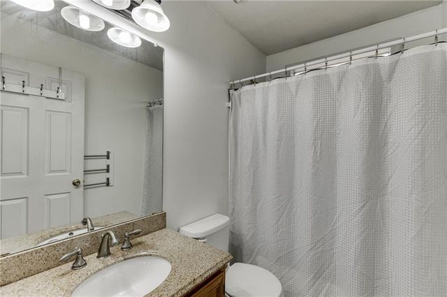 5160 Arrowind NW Road, Lilburn, GA 30047