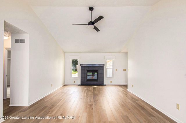 865 Wildemere Drive, Mason, MI 48854