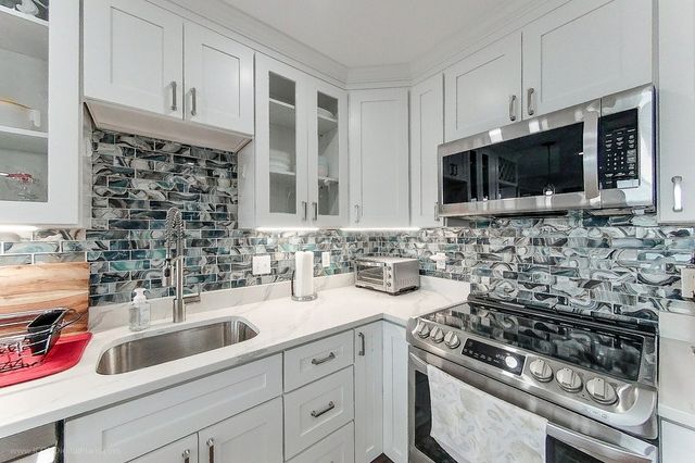 317 America Street, Newport, RI 02840