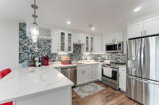 317 America Street, Newport, RI 02840
