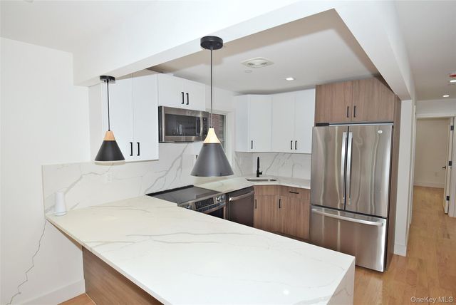 38-36 215st 1fl, Bayside, NY 11361