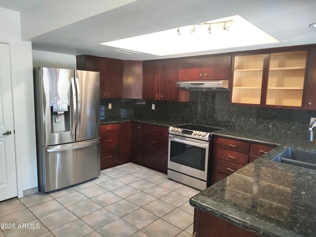 6207 W ALTADENA Avenue, Glendale, AZ 85304