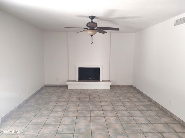 6207 W ALTADENA Avenue, Glendale, AZ 85304